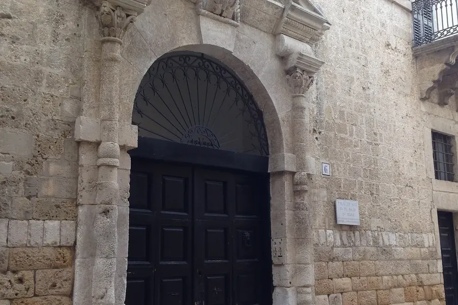 Palazzo Viti-De Angelis